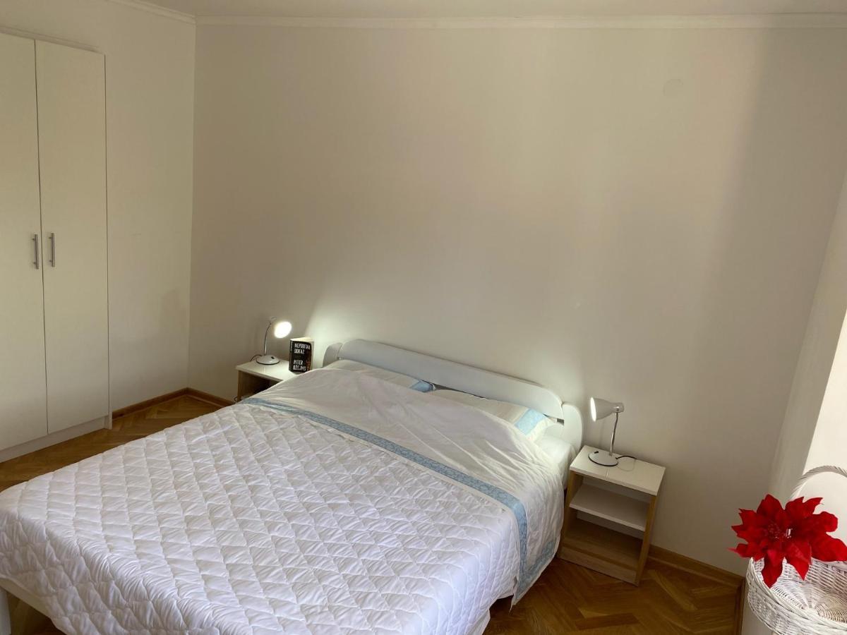 Apartament Napjacu With Own Parking And Garden Herceg Novi Zewnętrze zdjęcie