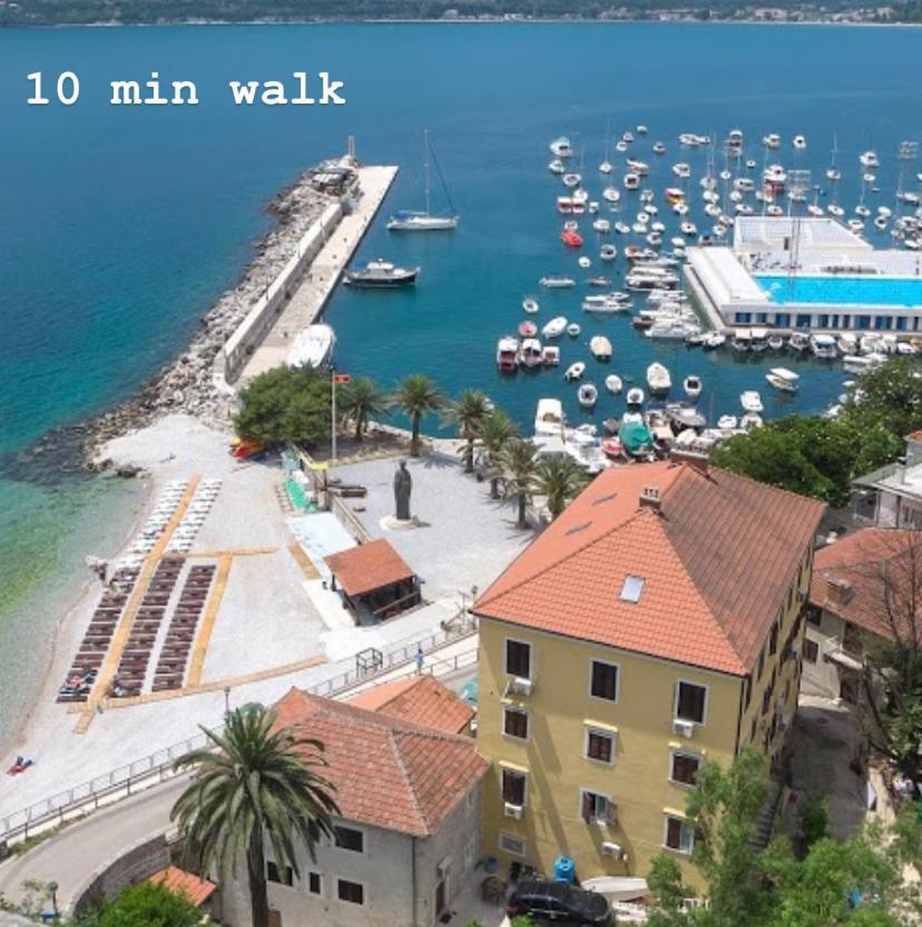 Apartament Napjacu With Own Parking And Garden Herceg Novi Zewnętrze zdjęcie